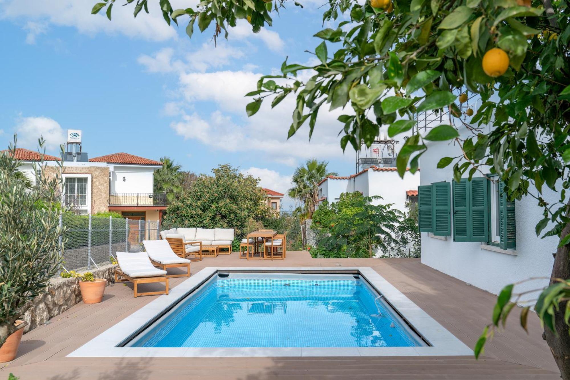 Sotiris House